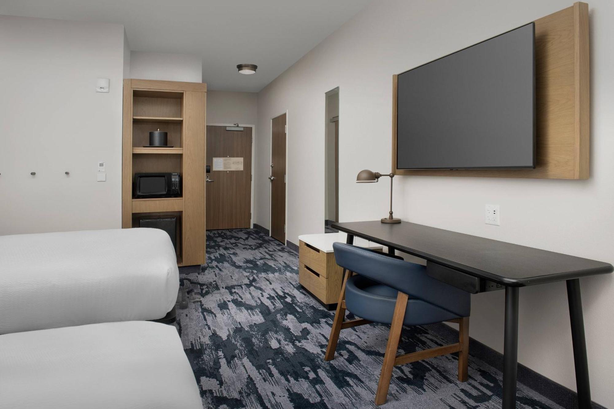 Fairfield Inn & Suites By Marriott Santa Rosa רונרט פארק מראה חיצוני תמונה